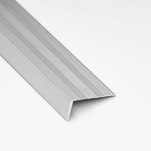 Nez de marche extérieur en aluminium Alumacer